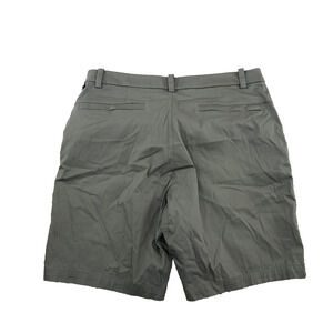 Lululemon Commission Short Slim Chino Size 32 X 9" Inseam Flat Front 29-15
